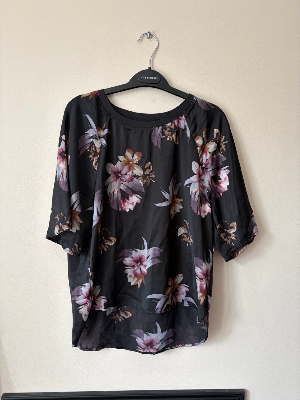 Only - Floral Black Women's Blouse - Feminine Short Sleeve Top